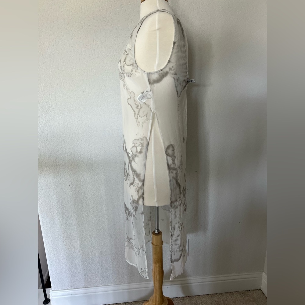 H&M top with side slits